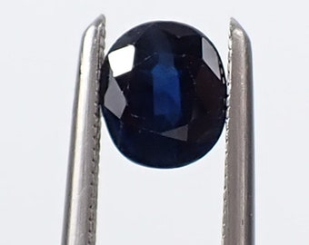 0.65 carat Oval 5.2 x 4.4 mm Deep Blue Colour A-Graded Natural Australian Sapphire Loose gemstone - Lot02