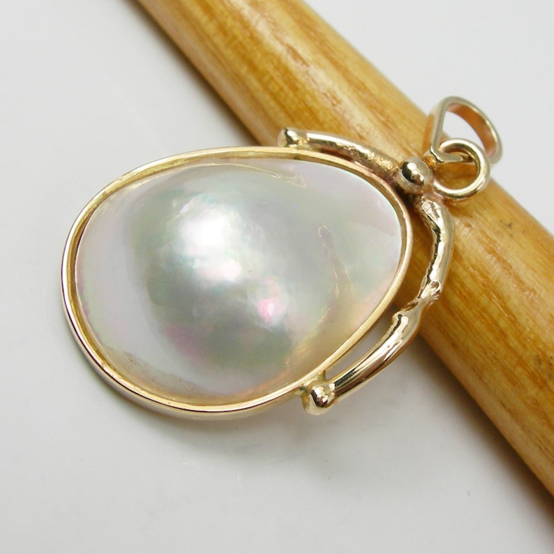 Odd 21x16mm Drop Pear Shape White Color Rainbow Australia Saltwater Mabe Pearl Bezel Drop Pendant Genuine 375 9ct 9k Yellow Gold Pearl39