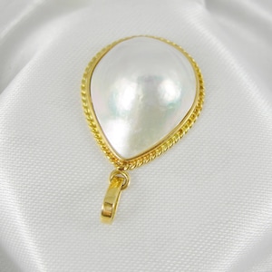 21x16mm Teardrop White Cultured Australian Mabe Pearl Bezel Large Pendant 750 18ct 18k Yellow Gold - 18MPP07 image 6