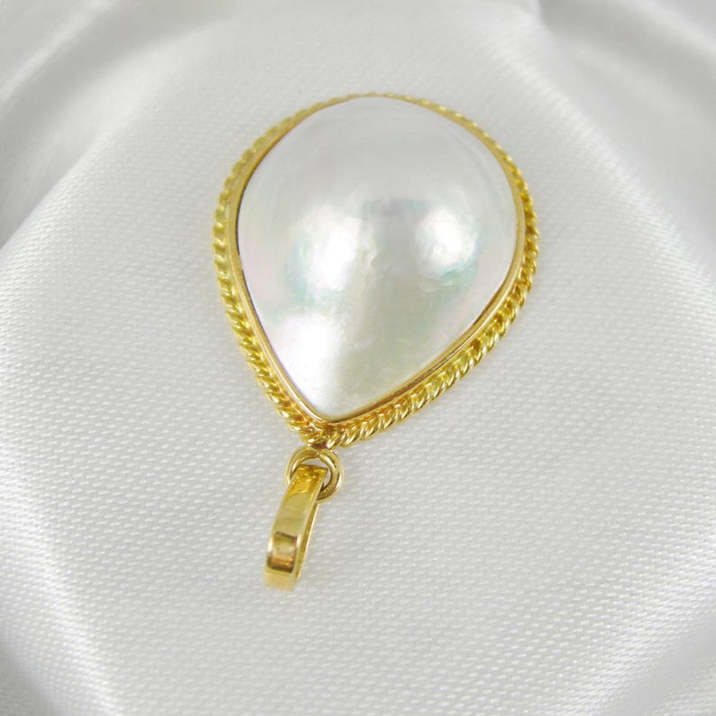 21x16mm Teardrop White Cultured Australian Mabe Pearl Bezel Large Pendant 750 18ct 18k Yellow Gold - 18MPP07 image 6
