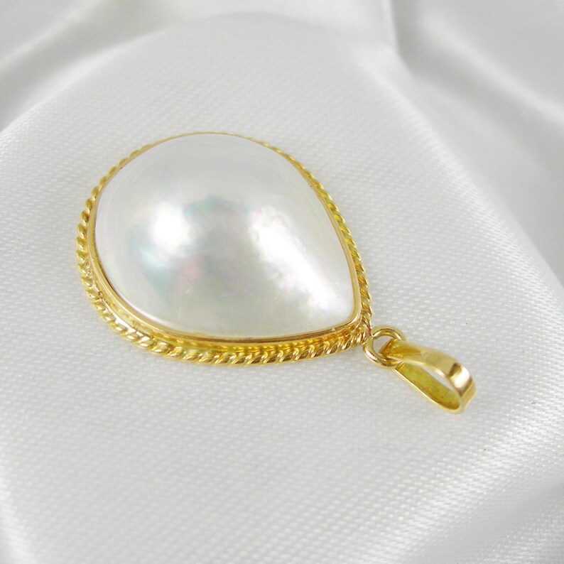 21x16mm Teardrop White Cultured Australian Mabe Pearl Bezel Large Pendant 750 18ct 18k Yellow Gold - 18MPP07 image 5