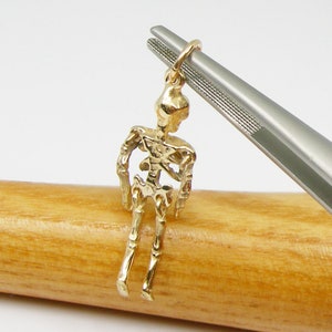 Skeleton Moveable 3 Dimensional Halloween Charm Pendant Genuine 375 9k 9ct Yellow Gold C2073 image 9