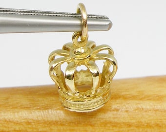 King Queen Royal Crown Jewel Charm Pendant Genuine 750 18ct 18k or 375 9ct 9k Yellow Gold - C17