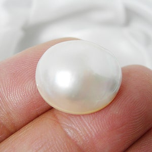 18x16mm Oval White Colour Fine Luster Saltwater Cultured Natural Blemishes Australian Broome Mabe Pearl Loose - Jewellery Making - MPO34