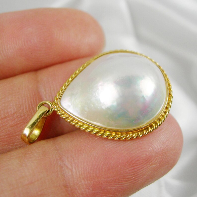 21x16mm Teardrop White Cultured Australian Mabe Pearl Bezel Large Pendant 750 18ct 18k Yellow Gold - 18MPP07 image 2