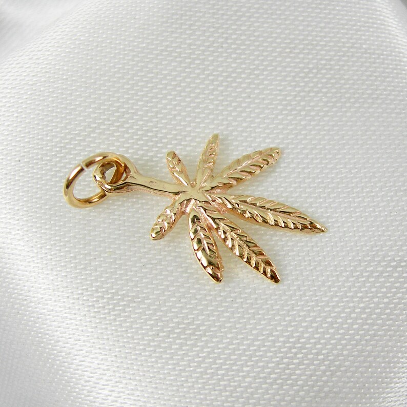 Marijuana Leaf Plant Charm Pendant Genuine 375 9ct 9k or 750 18ct 18k Yellow Gold - C2003 image 6