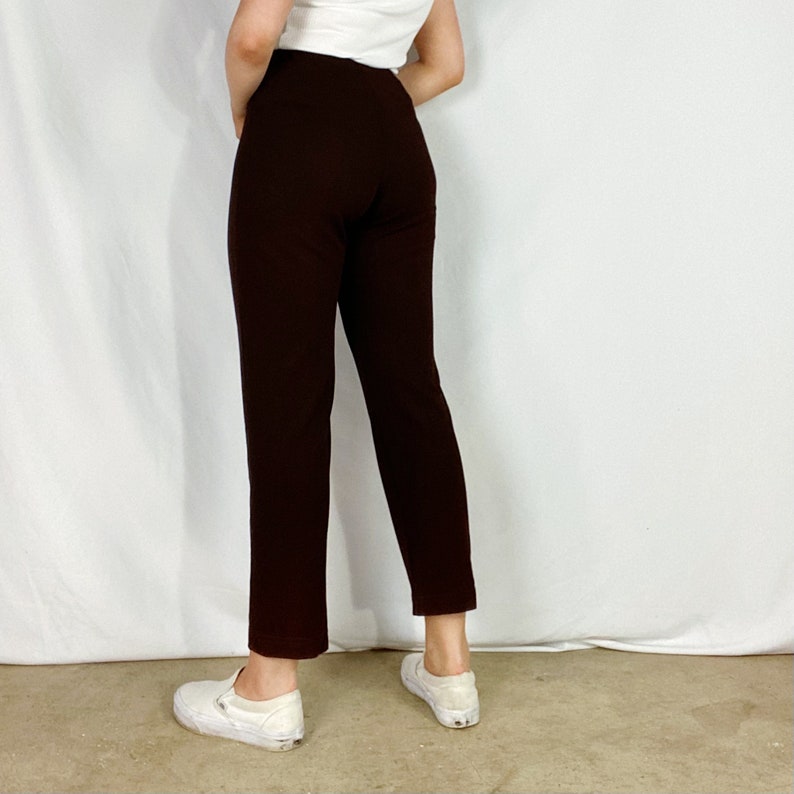 90s Textured Joggers Small Dark Brown Straight Leg Tapered Fit High Waisted Elastic Waist Pants Relaxed Comfortable Sweatpants Vintage Y2K
