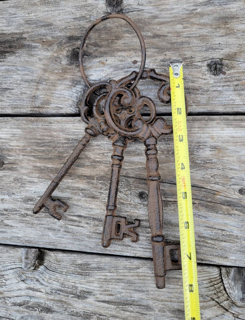 Keys, Iron keys, key set, skeleton keys, rustic keys, decorative keys, steam punk, cast iron keys, Victorian keys, iron key, key decor image 9