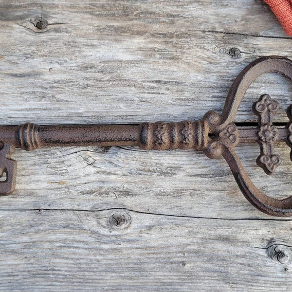 Skeleton key, key decor, decorative wall key, cast iron key decor, rustic key deocr, antique skeleton key, Victorian key, iron anniversary