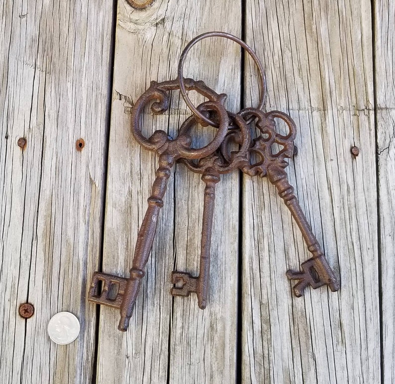 Keys, Iron keys, key set, skeleton keys, rustic keys, decorative keys, steam punk, cast iron keys, Victorian keys, iron key, key decor image 8