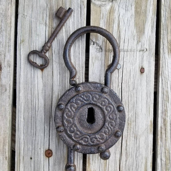 padlock, lock, iron padlock, gothic decor, vintage padlock, wedding lock, skeleton key, antique padlock, steampunk decor, love lock