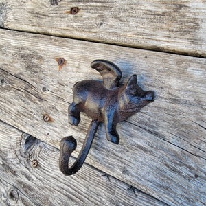 pig, rustic pig, flying pig, when pigs fly, hook, wall hook, entry decor, iron pig, piglet, pig with wings, metal pig, swine, farm decor