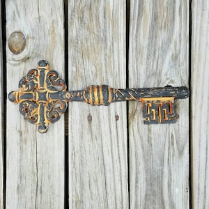 Skeleton key, key decor, decorative wall key, cast iron key decor, rustic key deocr, antique skeleton key, Victorian key, iron anniversary