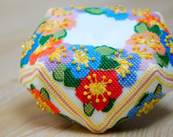 Bloom Biscornu - PDF CHART Cross Stitch Pattern / pincushion biscornu embroidery pattern Instant Download