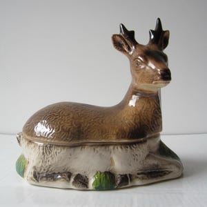 Zuppiera vintage Michel Caugant, cervo in maiolica barbotina, terracotta, maiolica