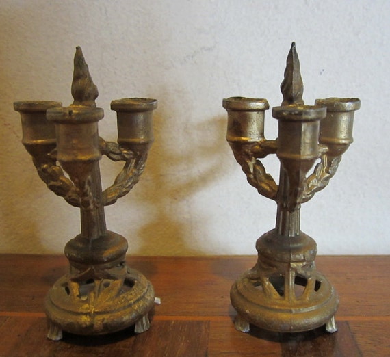 アンティーク人形用キャンドルスティック 2 本、キャンドルホルダー