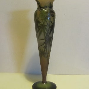 Antike Emile Gallé Cameo Glasvase, säuregeätzte Vase mit Blattwerk, Paste de verre, Jugendstil, Frankreich, 1904 - 1910
