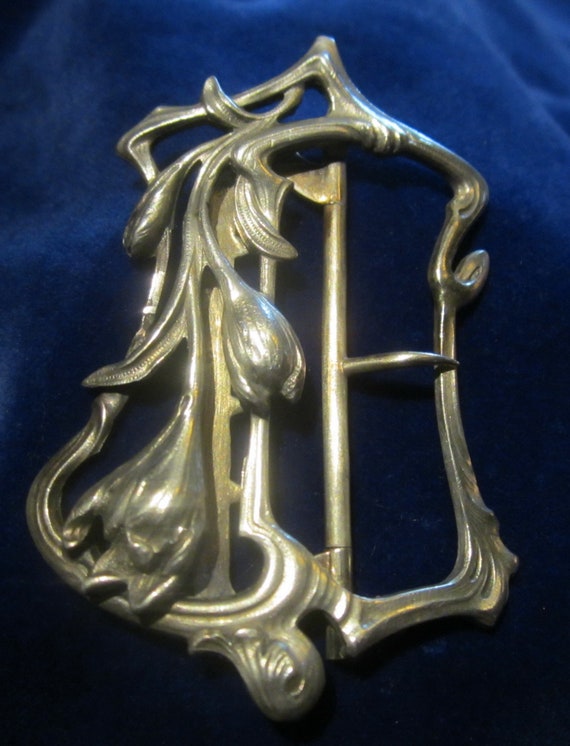 Antique art nouveau solid silver figural belt buck