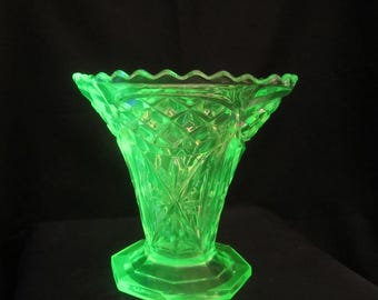 Antique vaseline / uranium glass art deco vase; ca 1920