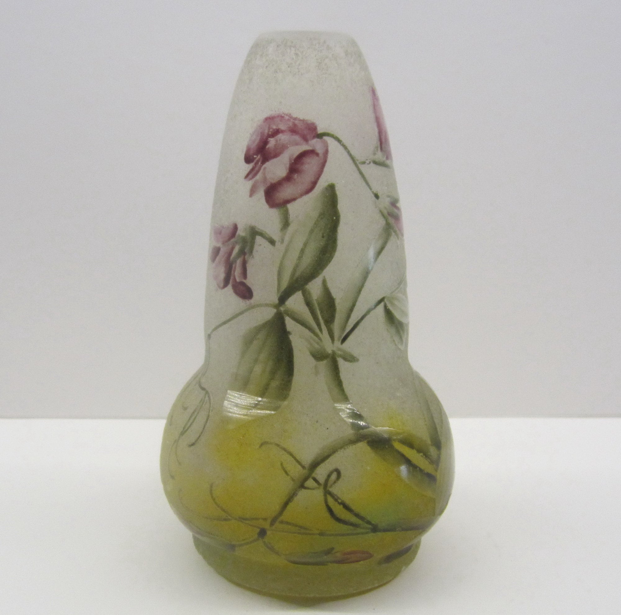 Antike mini DAUM NANCY kleine emalierte Vase mit Wickendekor
