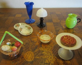 Mini Verres Anciens - Lot De Sujets Miniatures Pour Maison De Poupée Ou Dinette