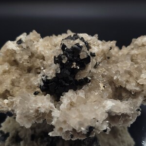 Quartz w/Schorl Tourmaline