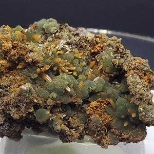 Wulfenite on Mimetite