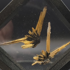 Rutile on Hematite