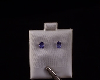 Top Quality Rare Tanzanite 1 Carat Total Weight Stud Earrings 6 x 4 mm Set in 10 Kt White Gold
