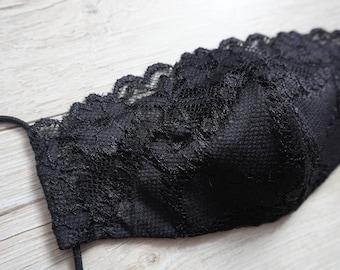 Återanvändbar och tvättbar ansiktsmask i bomull, dubbelsidig, andningsbar, profilerad munmask, goth, alternativ, svart spets