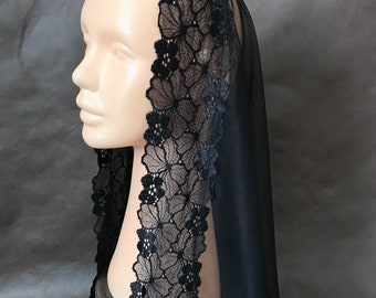 Elegant black mantilla, D-shape chapel veil, tulle and lace with clip and pouch