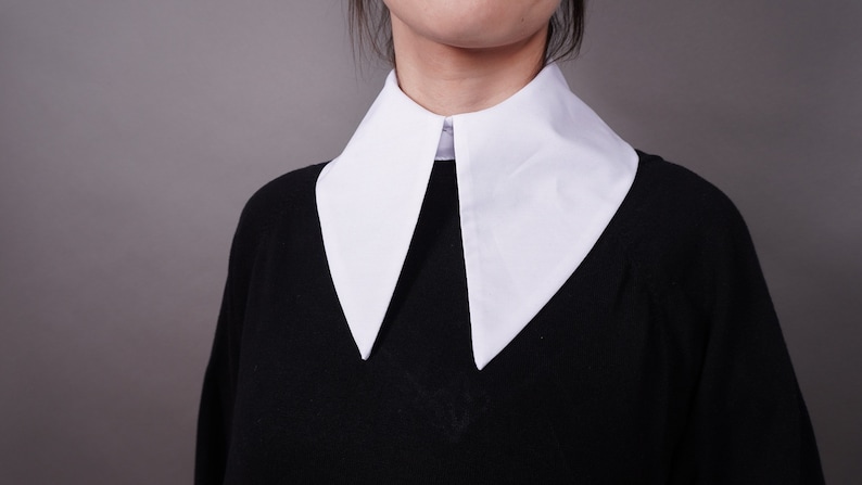 Lovely white oversize, Wednesday style accessory, sparrow and detachable collar image 1