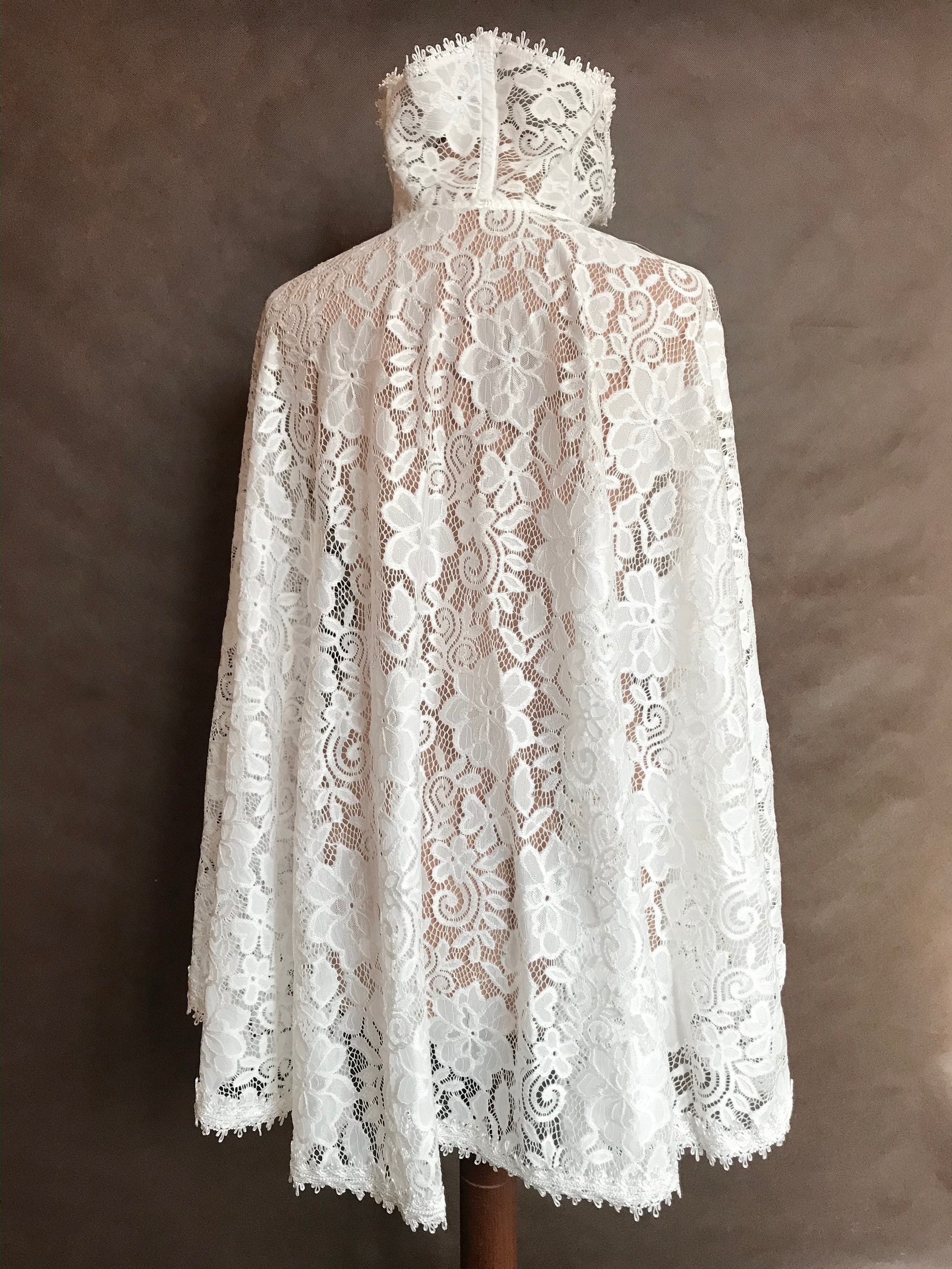 Romantic, bridal ivory cape with big stand-up collar, prom, goes to ground, Wedding - Thumbnail 3
