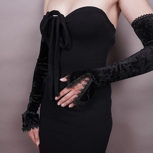 Elegant velvet Evening Gloves GOTHIC VAMPIRE Victorian Burlesque Glamour long, armwarmers,fingerless mittens ,prom, Halloween outfit