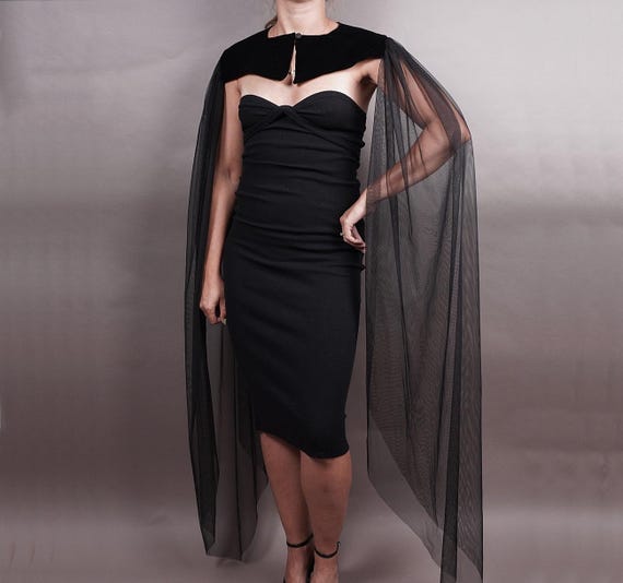 Gothic cape, tulle and velvet vampire Victorian style, Halloween, prom