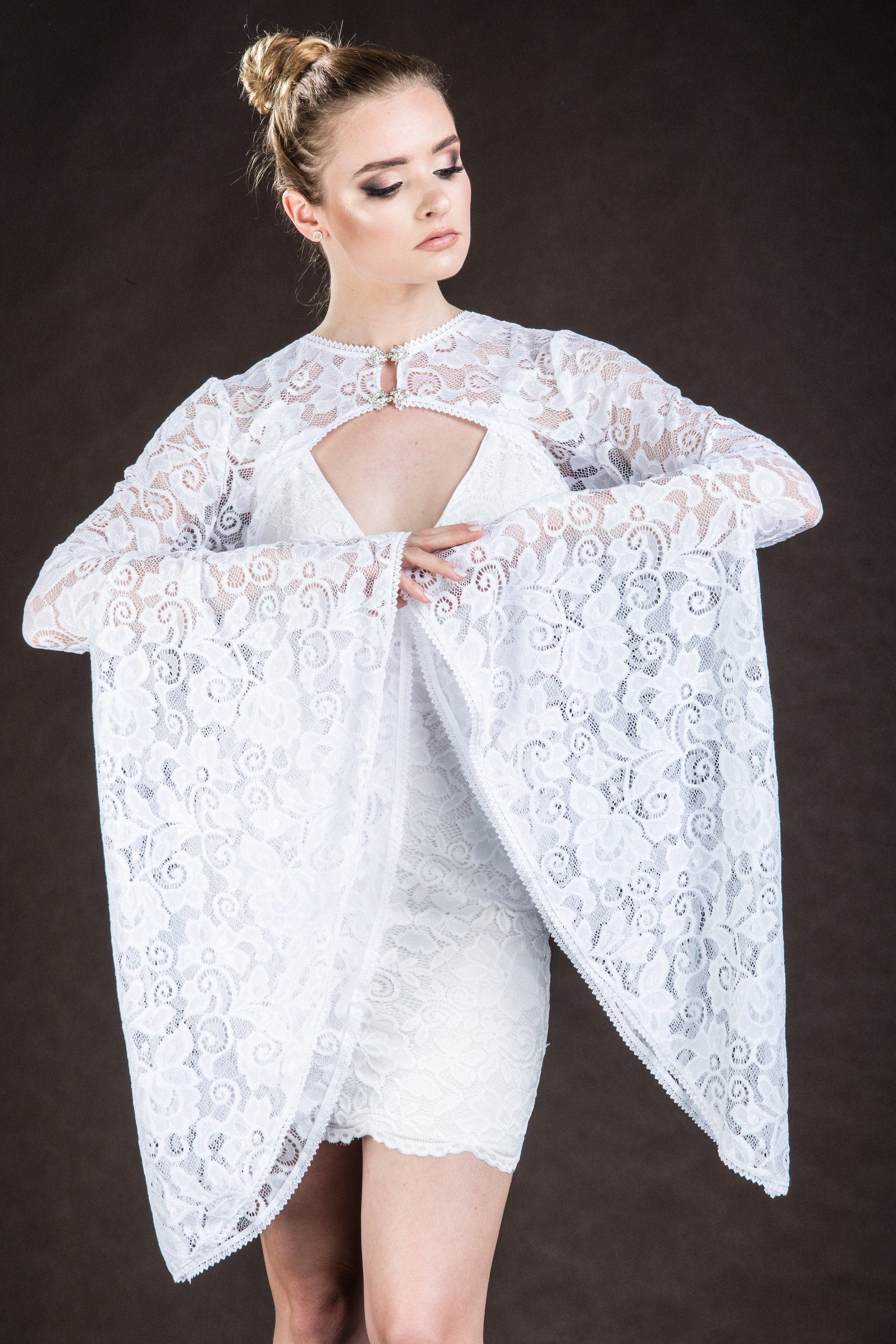 トップス MEDI BATTEN LACE BOLERO BLOUSE L'VOW Lace Long Sleeves Cover Up for Women Goth Lace Bolero Crop