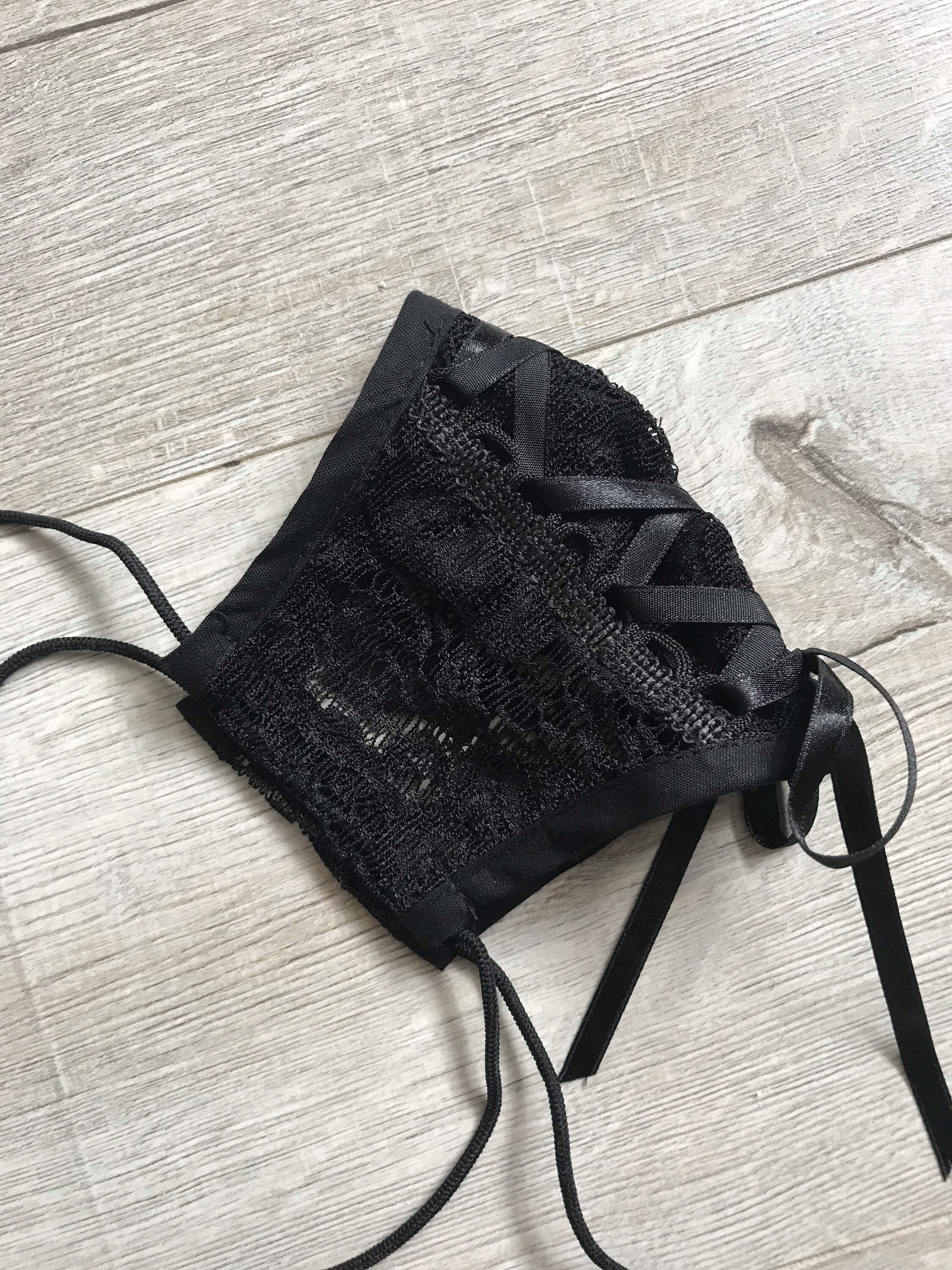 Lace Reusable and  washable cotton face mask, double-sided breathable profiled mouth mask, goth, alternative, black lace - Thumbnail 3