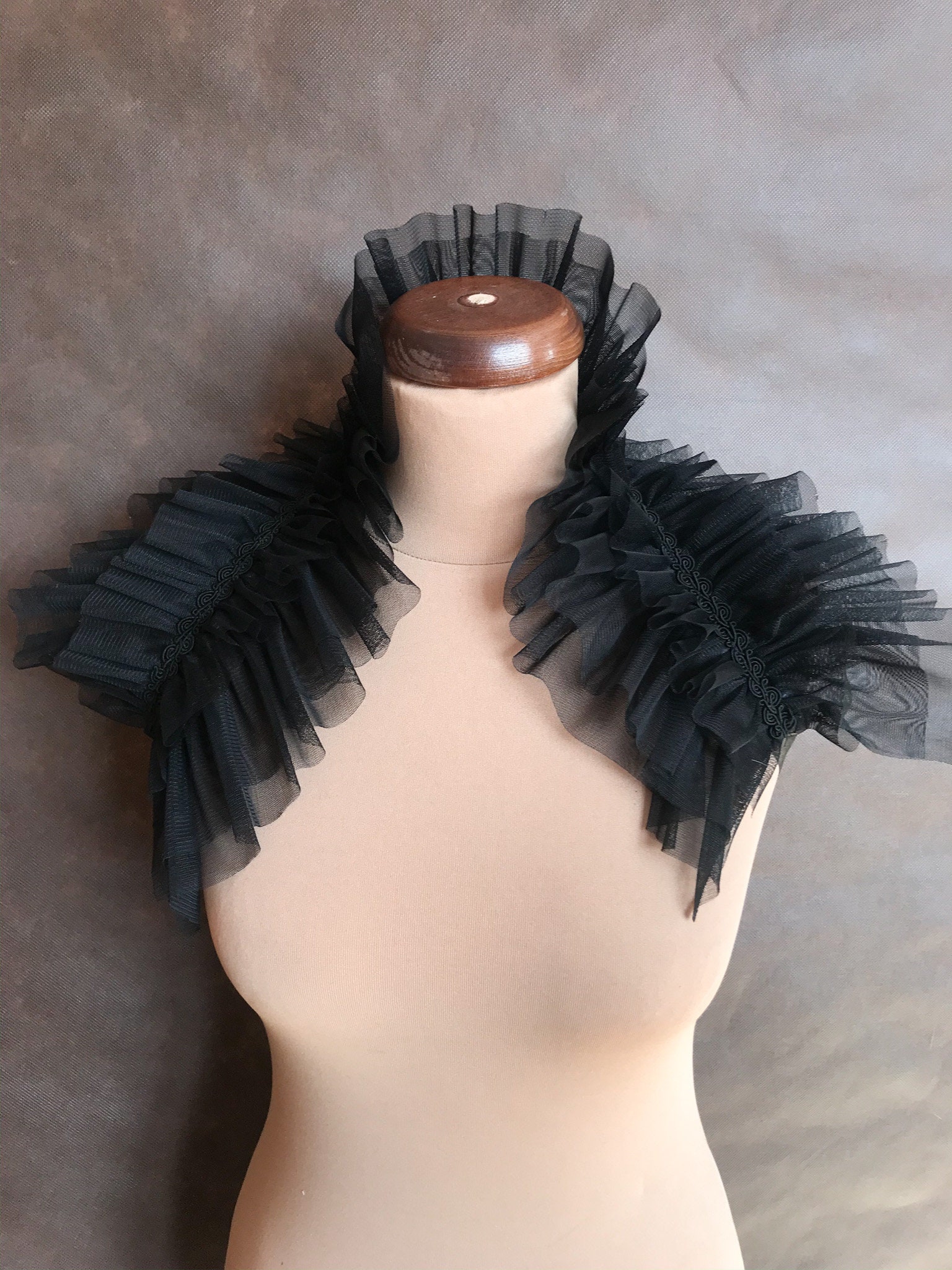 Elegant black tulle bolero, collar, Glamour, beautiful adornment, prom, gothic style, Halloween - Thumbnail 2