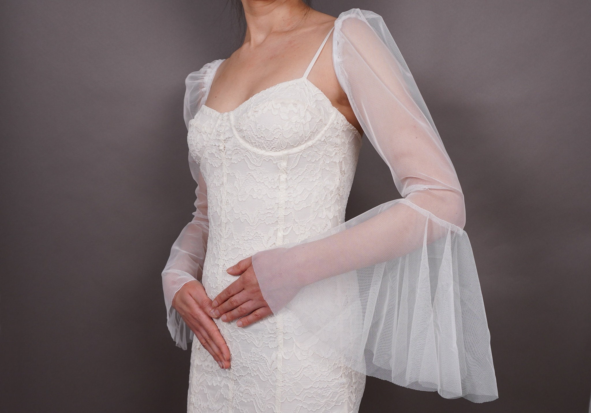 Elegant bridal sleeves, bridal Glamour, Removable Sleeves, Bicep Wedding Sleeves, tulle flounces, Halloween, prom, wedding - Thumbnail 2