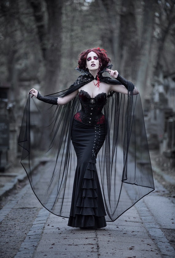 Gothic Vampiress Costume Gothic Vampiress Costume