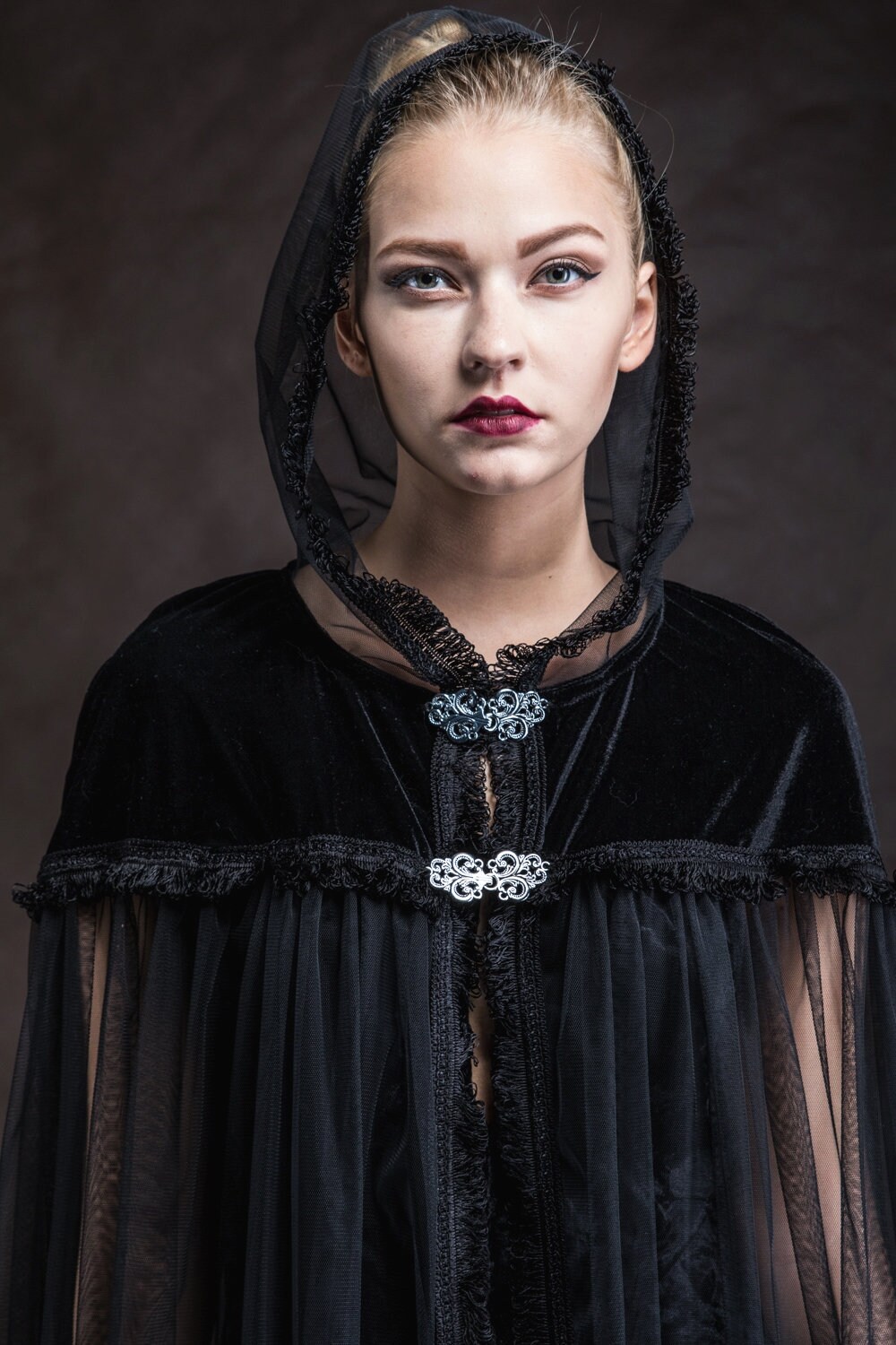 Gothic Elegant black velvet and tulleCAPE with hood, Gothic Victorian Vampire, Halloween - Thumbnail 2