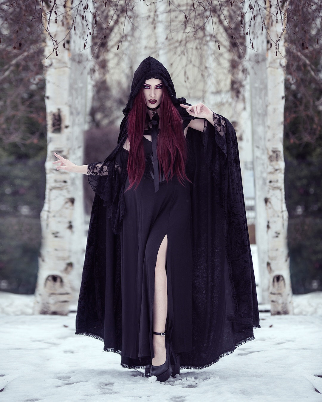 Cape Noire Velours 3 Pièces Avec Capuche - Set Halloween Vampire (cape, Masque Dentelle, Chaîne Doigt) - Taille