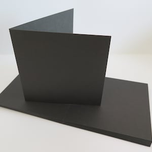 20 x 8" x 8" Cartões de felicitações quadrados pretos em branco, dobra simples, 300 g/m² CL045
