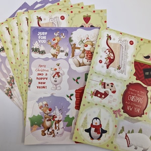 Debbi Moore - Décoration de carte de Noël découpée avec renne et pingouin - 10 feuilles A4 AM744