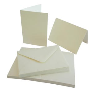 Cartes de voeux vierges A7 crème ivoire avec enveloppes (paquet de 50) AM257