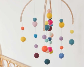 Colorful decorative pendant lamp in felted wool balls