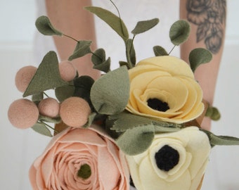 Merino wool flower bouquet for weddings and bridesmaids