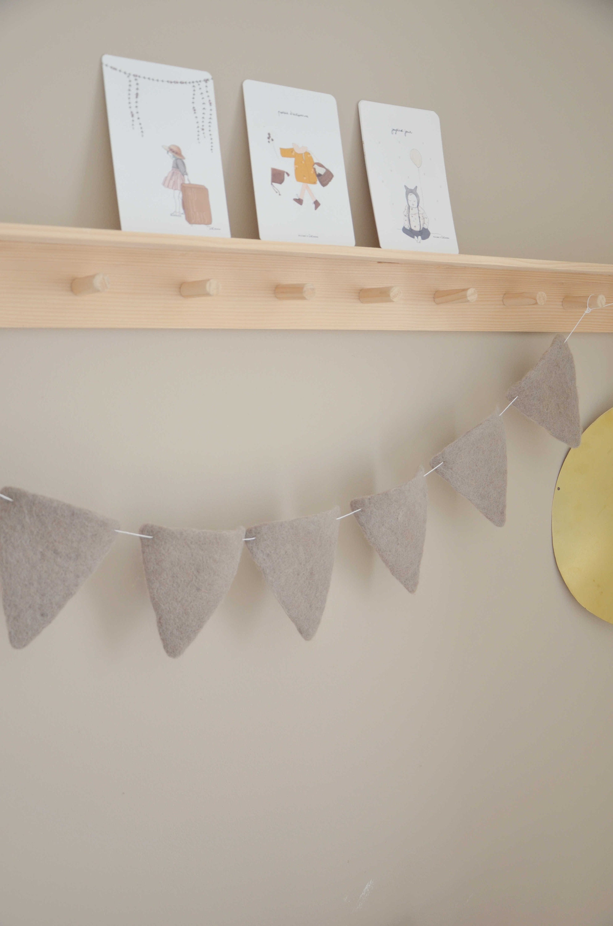 Guirlande de Fanions Couleur Taupe, Beige Foncé