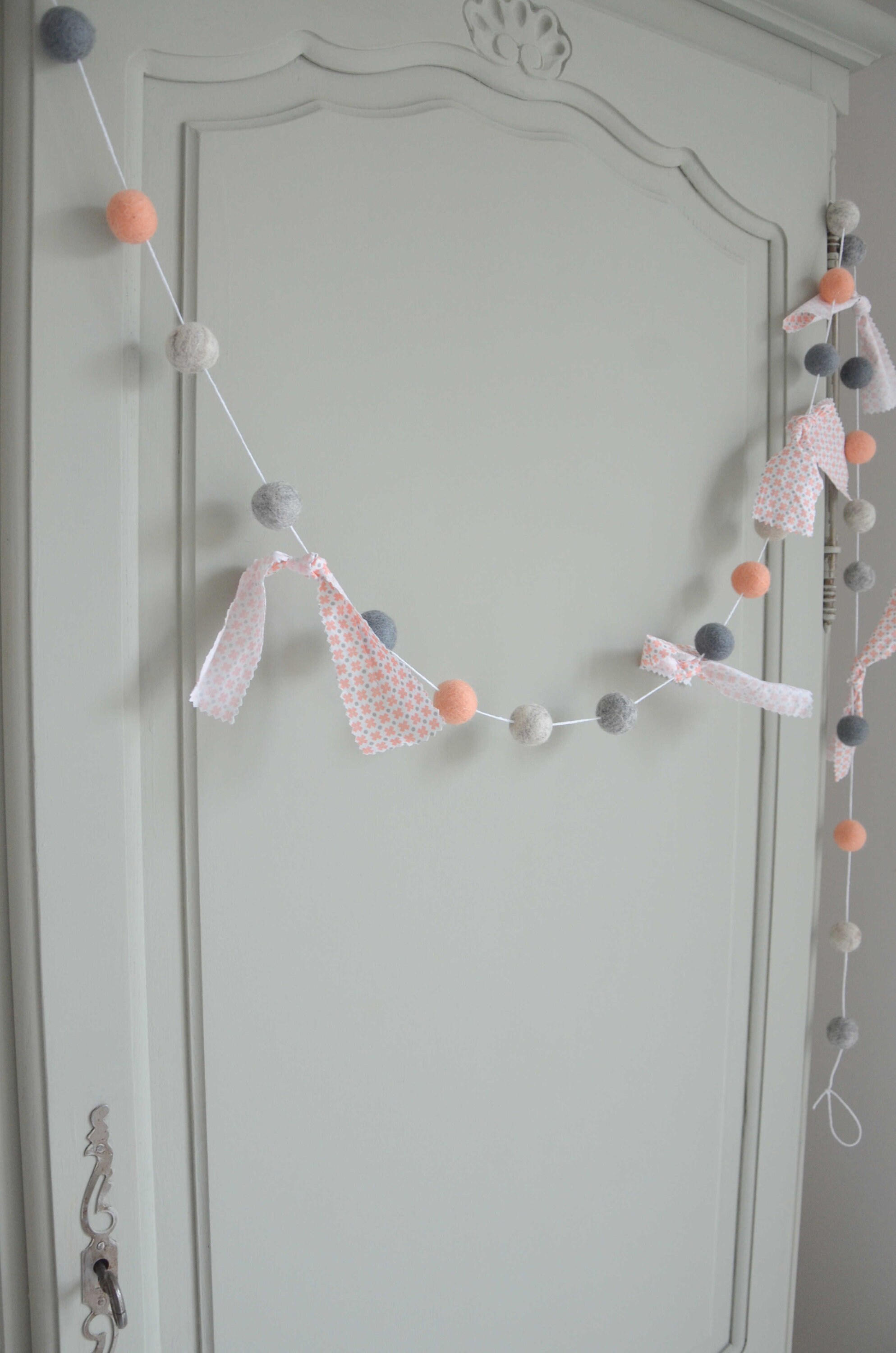 Guirlande de Boules Feutre et Tissu