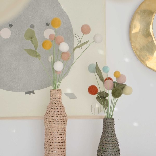 Bouquet de fleurs en boules de laine feutrée pour la Saint Valentin